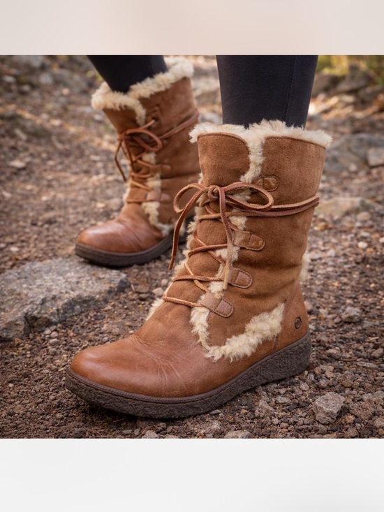 Born Shoes - Born leather shearling-lined Lace Up winter boots Size 7